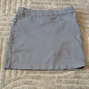 Croft & Barrow Gray Mini Skirt with Built In Shorts Size 6